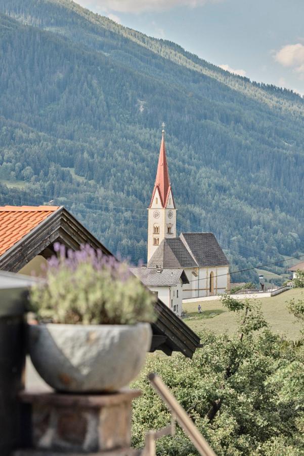 Apart Bock Appartement Stanz Bei Landeck Buitenkant foto